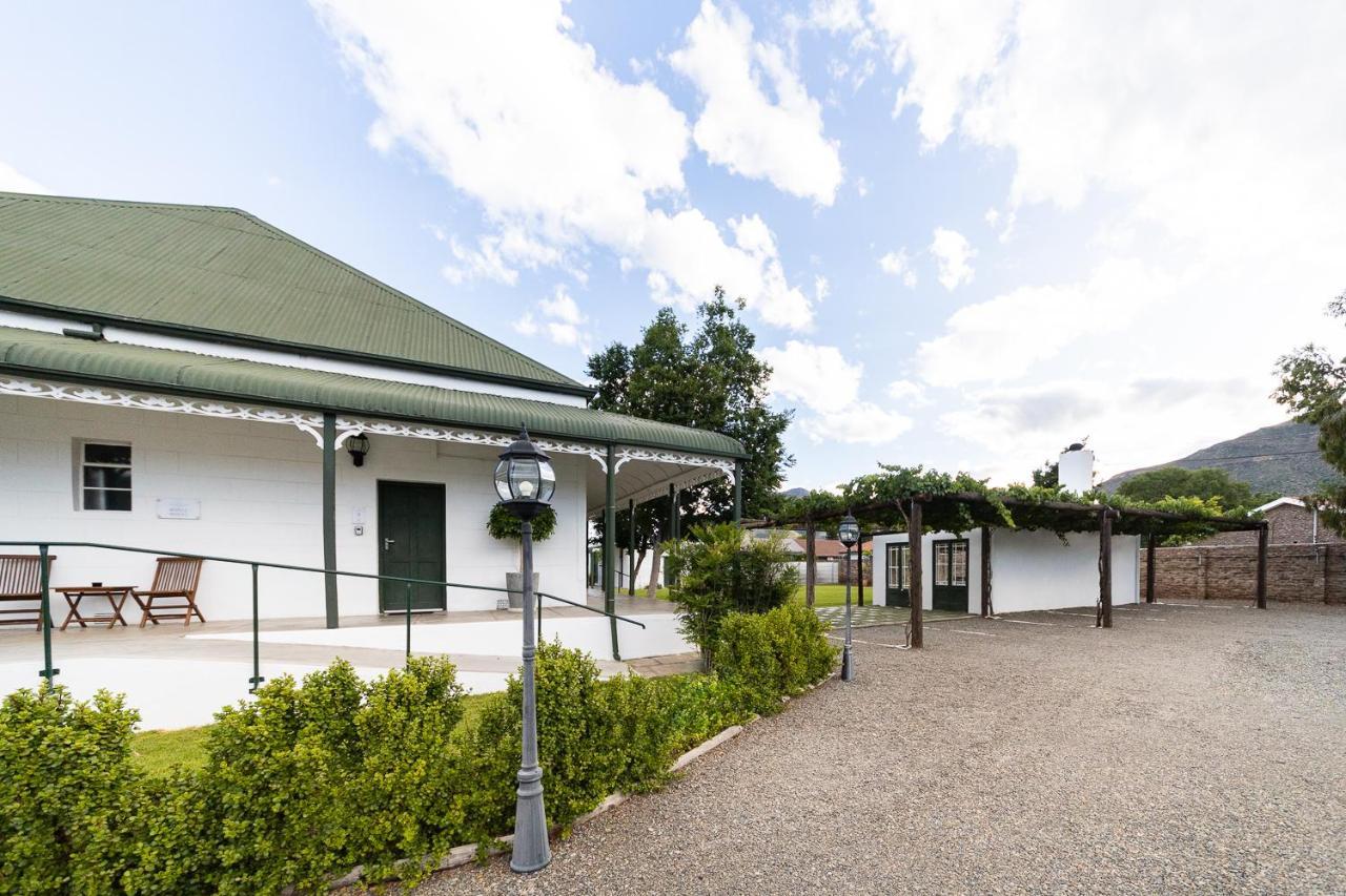Victorian Square Guesthouse Graaff-Reinet Exteriör bild