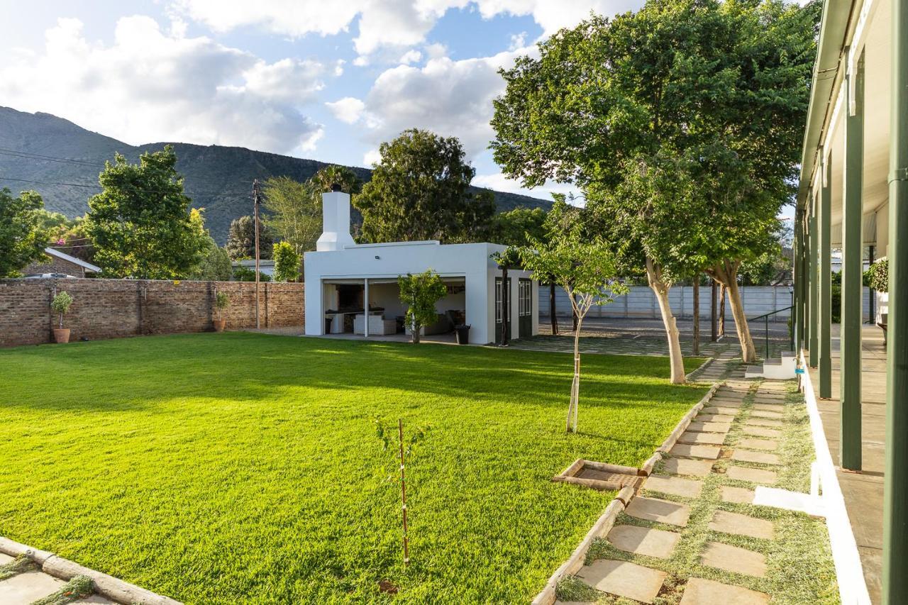 Victorian Square Guesthouse Graaff-Reinet Exteriör bild