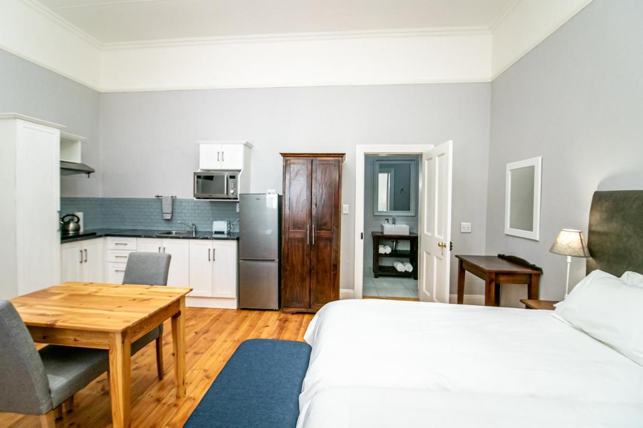 Victorian Square Guesthouse Graaff-Reinet Exteriör bild